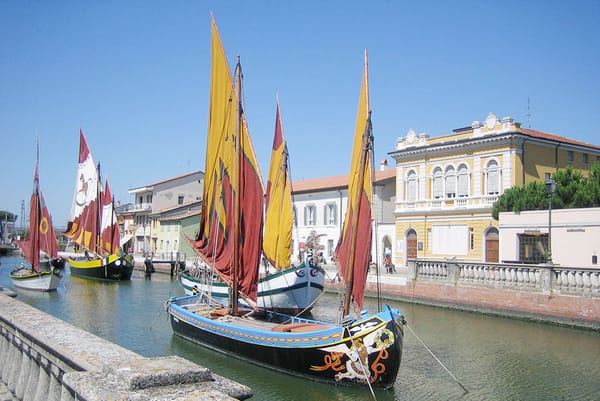 Vacanze a Cesenatico: Sole, Arte e Folclore